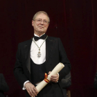El escritor Félix de Azúa el día que ingresó en la Real Academia Española. KIKO HUESCA
