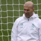 Zidane, en el entrenamiento de este martes en Valdebebas.