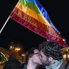 Concentración en Madrid tras la ratificación del matrimonio gay por el Constitucional en el 2013.