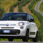 La versión «L», Bien reconocible como integrante de la exclusivista gama Fiat 500.