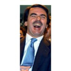 Aznar y Zapatero sonrien ante la cercanía de la huelga que se avecina