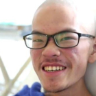 El montañero taiwanés Liang Sheng-yu en el hospital durante se recupera de sus heridas.