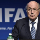 Blatter, durante la comparecencia de ayer en la que anunció su dimisión