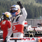 Button celebra la 'pole' en el circuito de Spa.