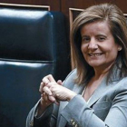 La ministra de Empleo, Fátima Bañez, en el Congreso.