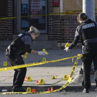 Policía acordona la zona del tiroteo en Baltimore, EEUU.