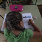 El aumento de la carga de trabajo ayuda a los alumnos eficaces y relega al resto. JESÚS F. SALVADORES