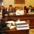 Un momento del pleno de la Diputación de León que se celebró ayer