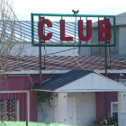 Imagen del Club Venus, en la localidad de Almázcara, ayer. DL
