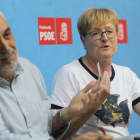 Antonio Vega y Rita Prada, ayer en la sede del PSOE