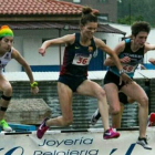 Blanca Fernández fue la mejor en los 3.000 metros obstáculos de Los Corrales de Buelna. GASPAR LUNA