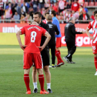 Los futbolistas del Girona acabaron muy tocados tras la octava derrota en nueve partidos. DAVID BORRAT