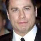 John Travolta vuelve al cine travestido en una oronda mujer de mediana edad