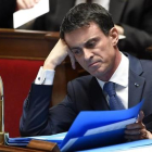 Manuel Valls asiste a una sesión de control al Gobierno en la Asamblea Nacional francesa.