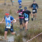 El barro fue uno de los obstáculos que debieron superar los participantes en Villabalter. INTERVAL