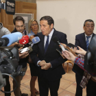 El consejero Sáez Aguado en las Jornadas nacionales de Inspección Farmacéutica. J. M. GARCÍA
