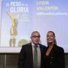 El presidente del COE, Alejandro Blanco, junto a Lidia Valentín en la presentación de su libro. S. PÉREZ
