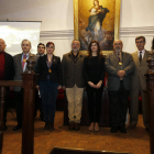 Representantes de ambas juntas de Semana Santa y autoridades, en el Seminario. MARCIANO