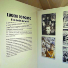 Panel de la exposición con las portadas de dos catálogos, dos retratos de Forcano e imágenes de la fábrica leonesa. RIBA