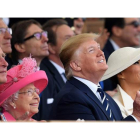 El príncipe Carlos de Inglaterra, la reina Isabel II, el presidente de los EE UU Donald Trump y su mujer, Melania. ANDY RAIN