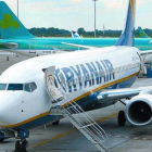 Aviones de Ryanair y Aer Lingus en el aeropuerto de Dublín.