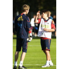 De Gea y Bojan durante el entrenamiento de la selección.