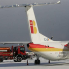 Imagen de archivo de la pista del aeropuerto de León durante un periodo invernal. JESÚS F. SALVADORES