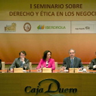 La presidenta de las Cortes participó en seminario sobre ética y derecho organizado por Iberdrola y la Fundación Torre del Clavero.