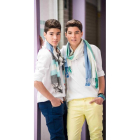 Jesús y Daniel Oviedo, gemelos y quinceañeros.