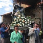 La Virgen de los Dolores sale de la ermita para empezar la procesión