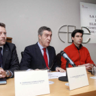 Enrique Suárez, Javier Cepedano y Gonzalo Rodríguez, ayer durante la jornada de la Fele.
