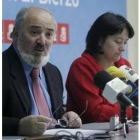 Los procuradores Pedro Nieto y Ángela Marqués, en foto de archivo