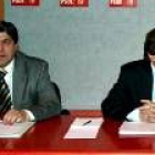 Fernando Benito y Ángel Villalba  durante una reunión de la Comisión Permanente del PSOE