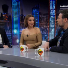 Chenoa, entre Pablo Motos y Carlos Latre, durante su intervención en El Hormiguero del pasado jueves.