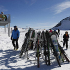 Las pistas de San Isidro siguen cargadas de nieve a estas alturas de la temporada. JESÚS F. SALVADORES