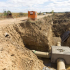 Instalación de tuberías en el sector VIII del Canal del Páramo.