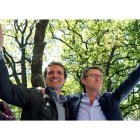 Pablo Casado y Alberto Núñez Feijóo, ayer en un acto político celebrado en el municipio coruñés de O Pino. XOÁN REY