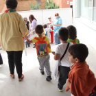 El alcalde recuerda que «en situaciones difíciles los más vulnerables son los niños».