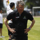 Adolfo Pulgar se muestra resignado cuando su equipo encajó el segundo gol.