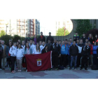 Numerosa expedición de luchadoras y luchadores que hoy abren la Liga de Verano en Barcelona.