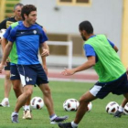 David Malo, en un entrenamiento reciente, tiene muy complicada su presencia en Elche.