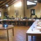 Un momento del encuentro de ayer que congregó en Vegacervera a unos 40 jóvenes.