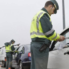 Control de alcoholemia y drogas en los accesos a León.