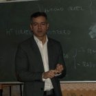Benito García, en la ponencia en el IBO de Cistierna.