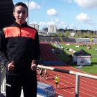 Sergio Alegre en la pista de Maia tras su gran actuación. DL