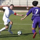 El equipo leonés doblegó al vallisoletano para mantener sus aspiraciones de ascenso. FERNANDO OTERO