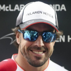 Fernando Alonso, sonriente en la previa del Gran Premio.