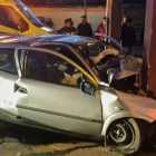 La conductora de San Feliz resultó herida grave. BOMBEROS DE LEÓN