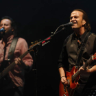 Un momento en el último concierto que ofrecieron en León Los Secretos.