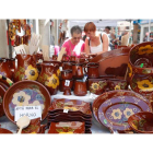 La Feria Internacional de Alfarería y Cerámica reunirá a lo largo de cinco jornadas a 24 artesanos de España, Portugal y Francia. JESÚS SALVADORES
